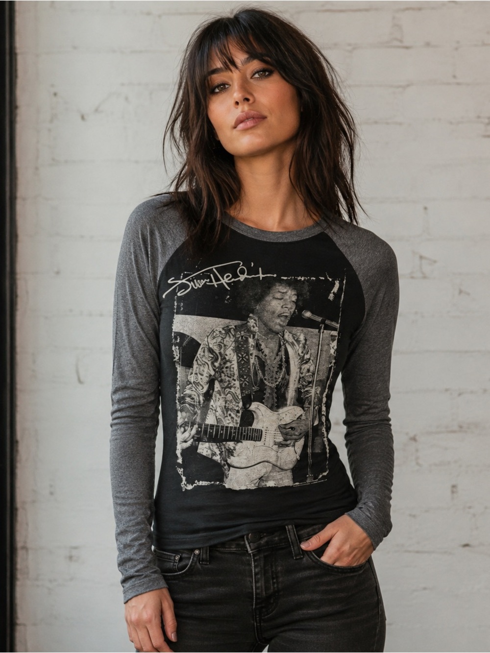 Jimi Hendrix Authentic Hendrix Women’s S Raglan Graphic Band Tee Long Sleeve